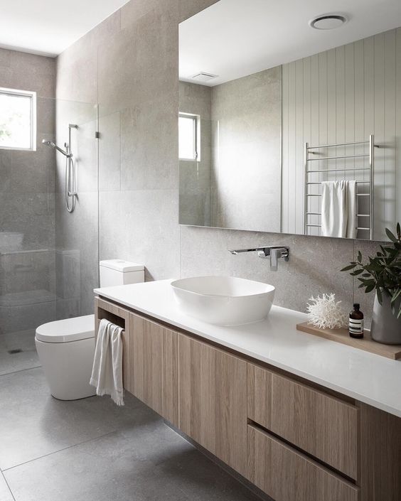 Rivestimento bagno tutta altezza